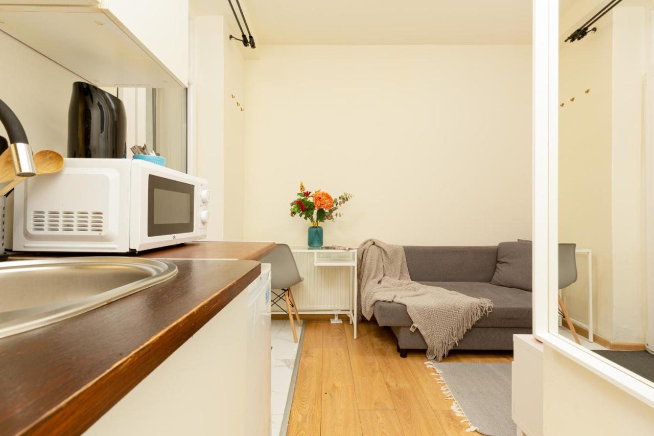 Micro Apartment Miaczynska By Noclegi Renters Warsaw Exterior photo